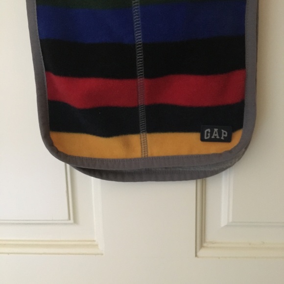 SOLD Gap Kids Scarf Warm Soft Fleece Wrap Striped - Picture 6 of 7